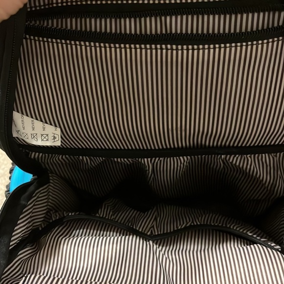 Hap Tim diaper bag back pack - Picture 5 of 5